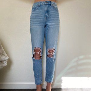 AMERICAN EAGLE BOYFRIEND JEANS